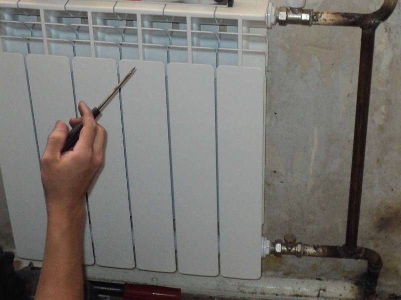 Это совсем не сложно: пошаговая инструкция монтажа батарей отопления в частном доме с подключением