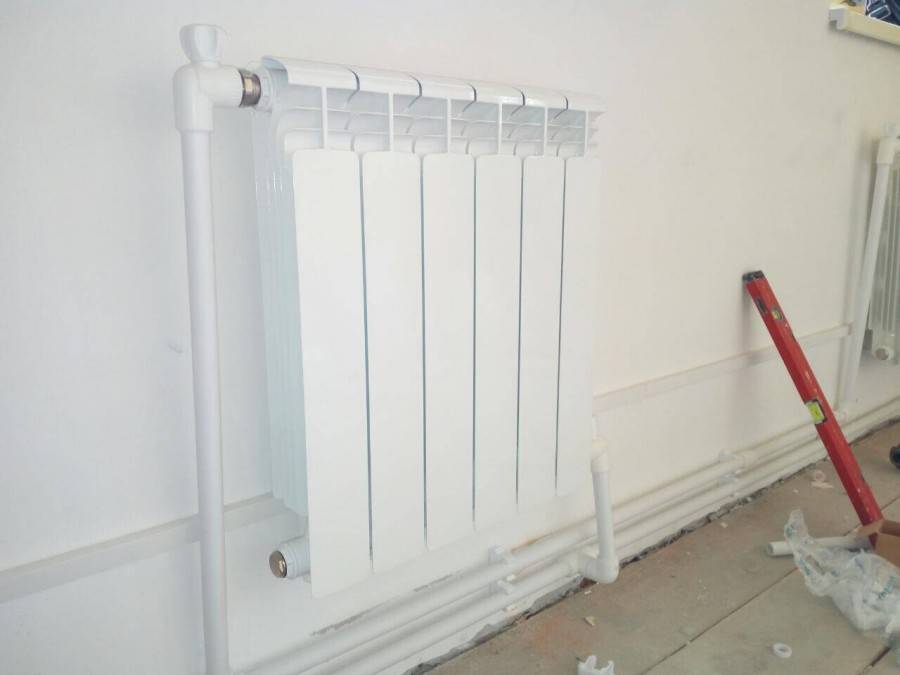 Установка биметаллических радиаторов отопления: материалы, инструменты, технология