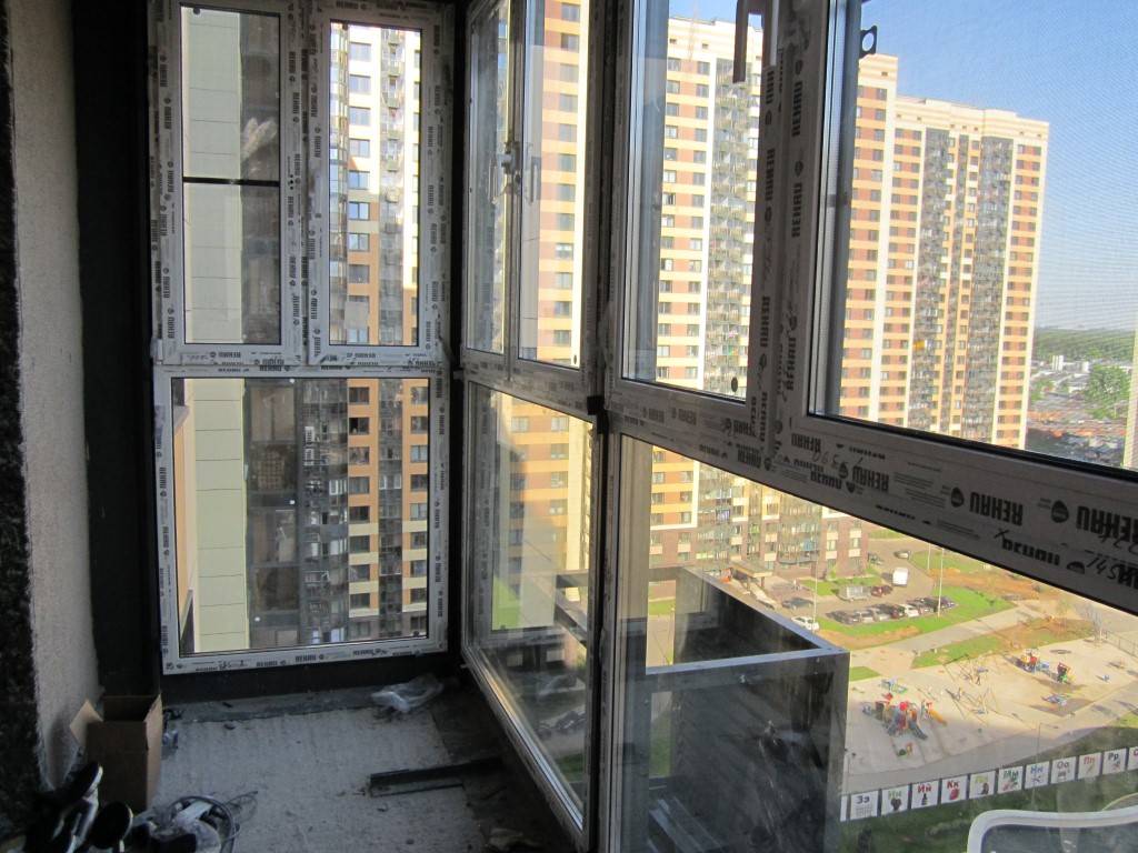Утепление балкона и лоджии с панорамным остеклением без замены конструкций