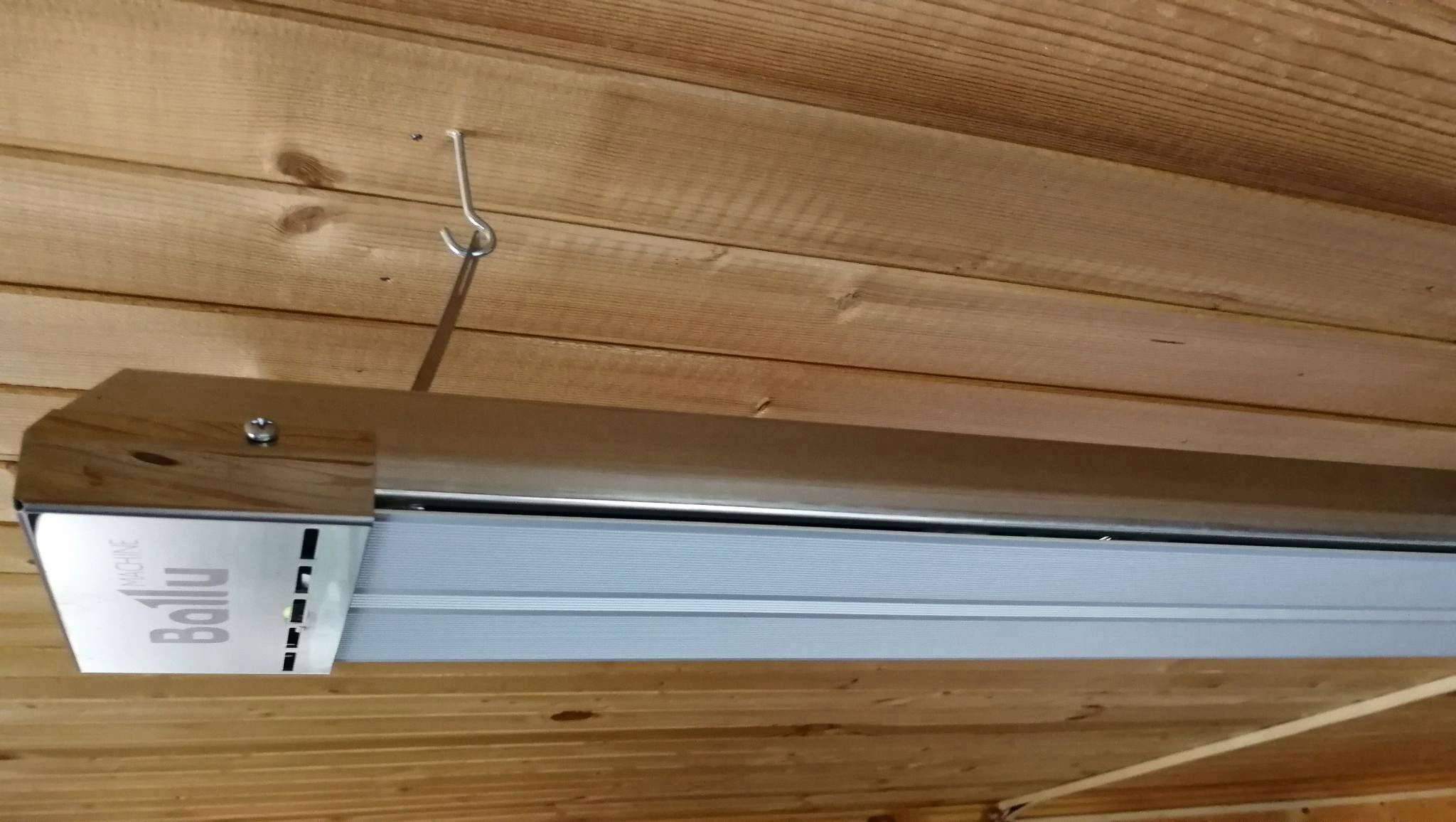 Надежная установка инфракрасного обогревателя на потолок
