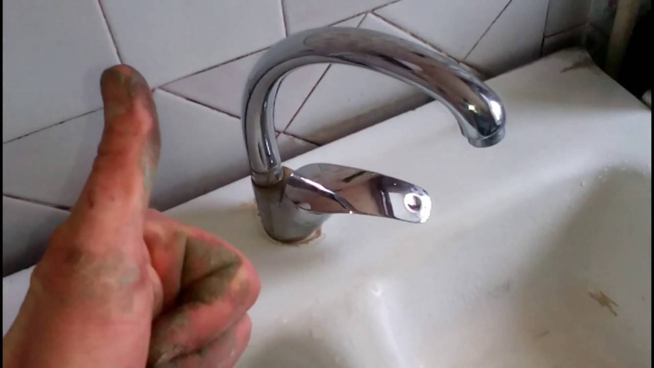 Ремонт гусака смесителя в ванной своими руками: как снять, поменять и отремонтировать