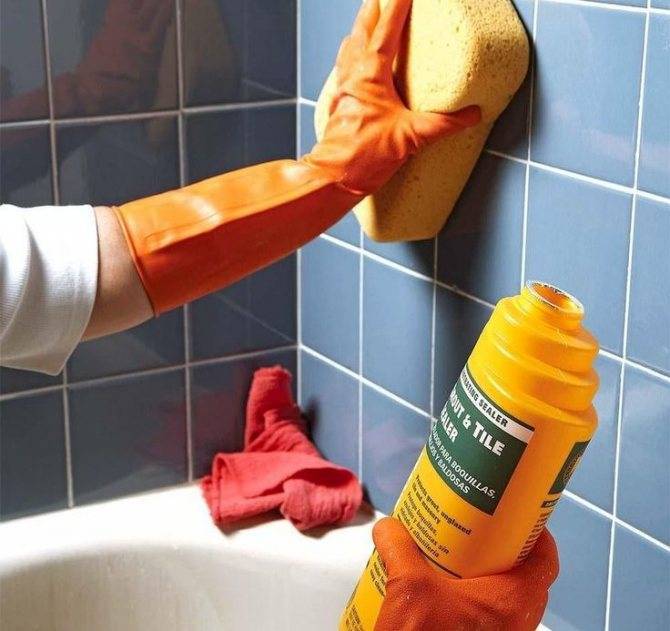 Чем отмыть плитку в ванной: как можно отмыть кафель, средства для мытья и очистки от налета, как помыть чтобы блестела, как очистить после ремонта