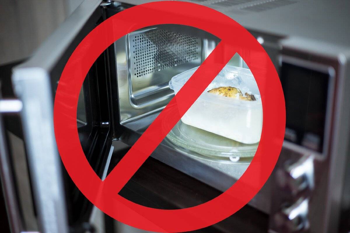 Знак на пластиковой посуде для микроволновки